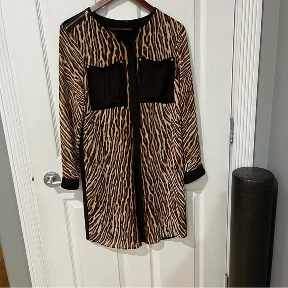Brown and black long sleeve button up - Picture 2 of 11